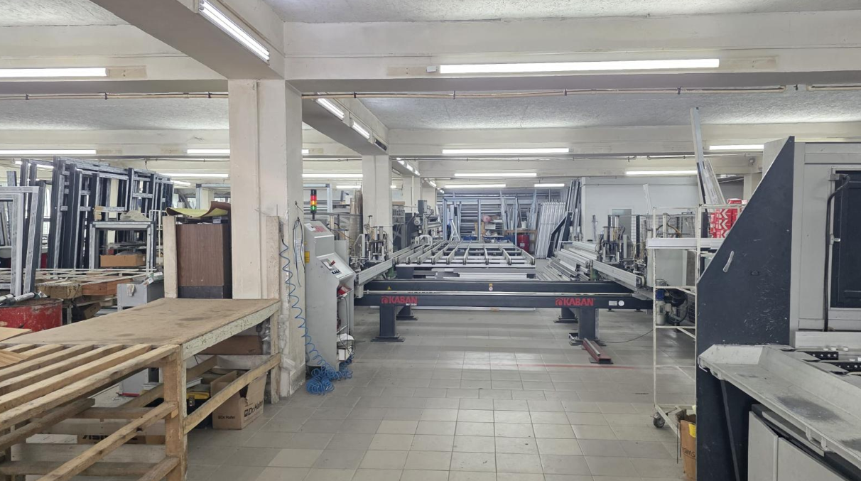 Linia de producție a sistemelor din PVC